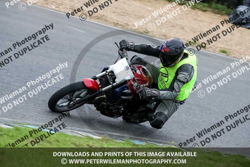 enduro digital images;event digital images;eventdigitalimages;lydden hill;lydden no limits trackday;lydden photographs;lydden trackday photographs;no limits trackdays;peter wileman photography;racing digital images;trackday digital images;trackday photos